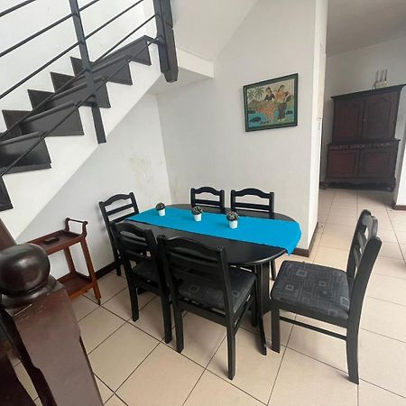 Chelsea Villa Bnb Kolombo Bagian luar foto
