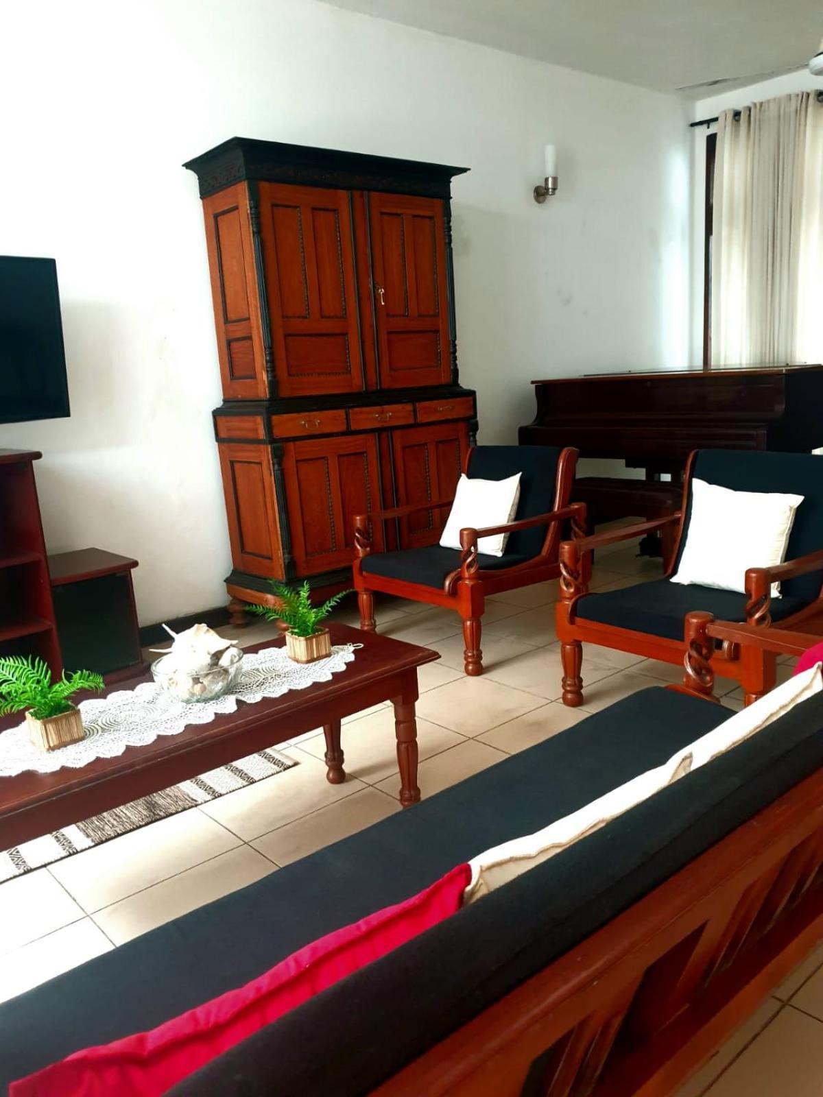 Chelsea Villa Bnb Kolombo Bagian luar foto